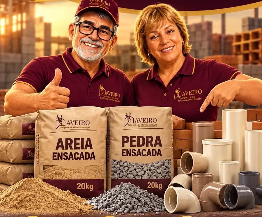O casal Aveiro com sacos de areia e pedra ensacadas e tubos de PVC